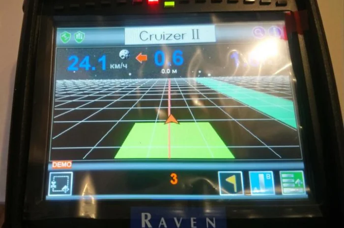 Замена сенсора(тачскрина дисплея) курсоуказатель параллельное вождение Raven Cruizer 1 и 2- фото № 2