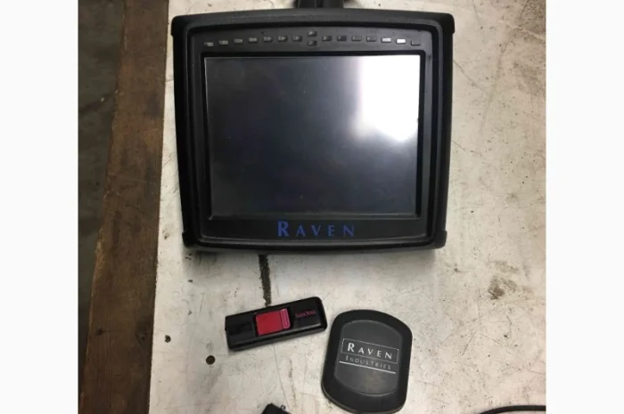 Замена сенсора(тачскрина дисплея) курсоуказатель параллельное вождение Raven Cruizer 1 и 2- фото № 4