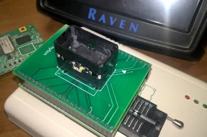 Замена сенсора(тачскрина дисплея) курсоуказатель параллельное вождение Raven Cruizer 1 и 2- фото № 5
