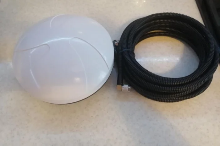 Антенна двухчастотная L1 L2 + платний сигнал Claas A50 агро навигатор S7 S10- фото № 1