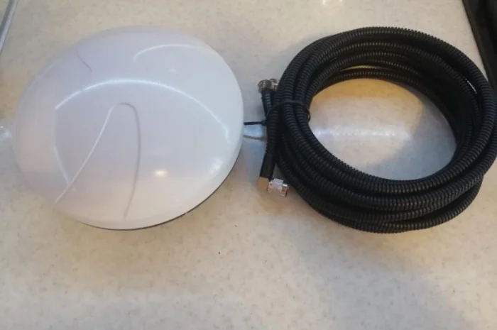 Антенна двухчастотная L1 L2 + платний сигнал Claas A50 агро навигатор S7 S10- фото № 10