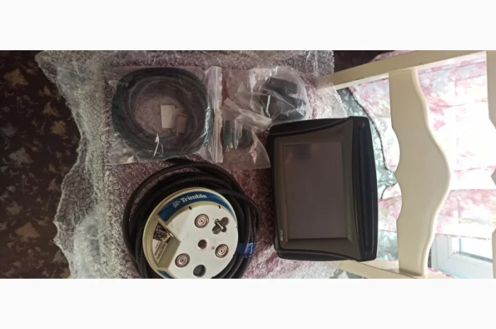 Система параллельного вождения(агро курсоуказатель) Trimble CFX-750 CenterPoint RTX- фото № 3