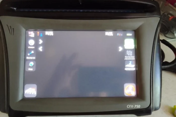 Навігація обприскувач трактор авто паралельне водіння Trimble(Трімбл)CFX 750- фото № 2