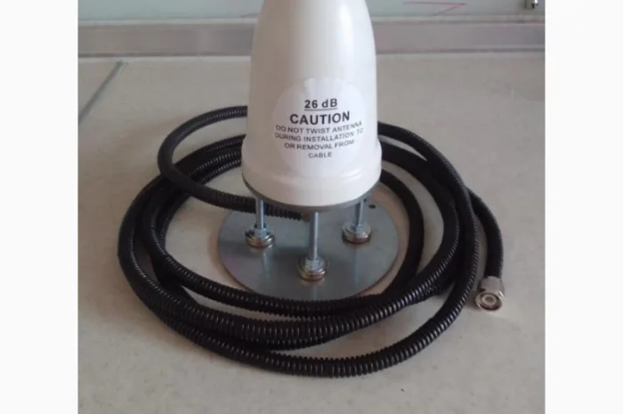 Усиленная антенна 26 dcb для курсоуказателей Trimble, Teejet, Claas, Raven, Leica- фото № 1