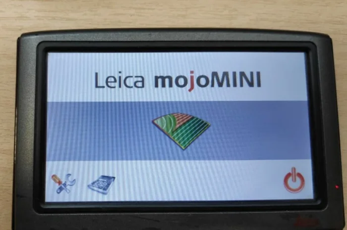 Монітор(дисплей) системи паралельного водіння(агро курсоуказатель GPS) Leica mojoMINI- фото № 2
