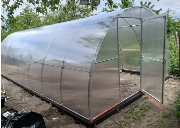 Дачные теплицы с поликарбонатом и пленкой. ЗАВОД ТЕПЛИЦЬ- фото № 2