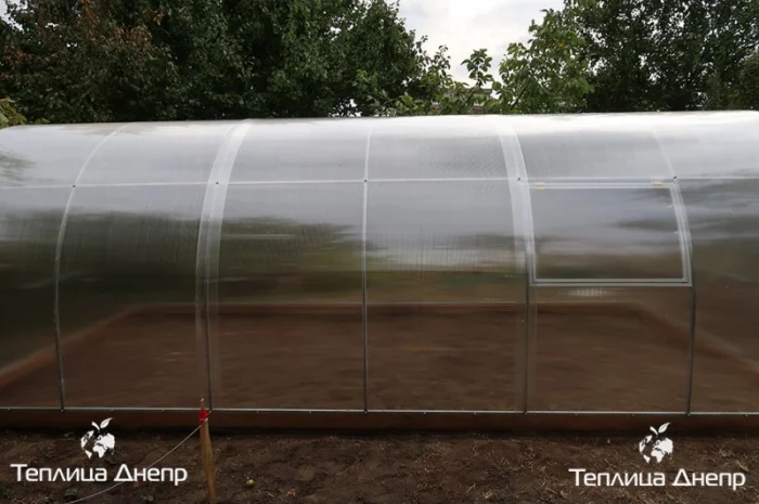 Дачные теплицы под пленку и поликарбонат- фото № 2