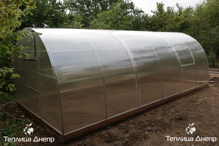 Дачные теплицы под пленку и поликарбонат- фото № 3