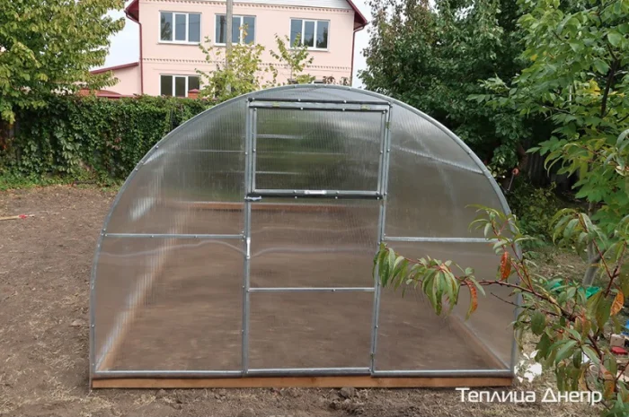 Дачные теплицы под пленку и поликарбонат- фото № 4