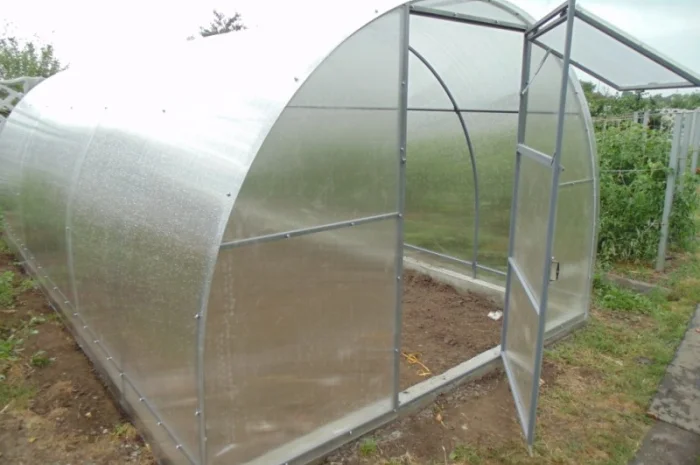 Теплица из поликарбоната с модульной системой сборки- фото № 1