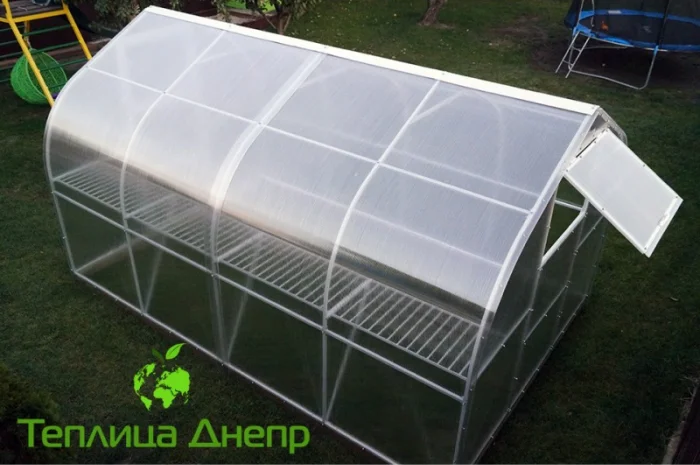 Двускатная теплица «Акцент» с поликарбонатом- фото № 7