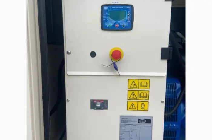 Дизельный генератор FG Wilson P88-3 - Perkins - 88 kVA 2022 г- фото № 3
