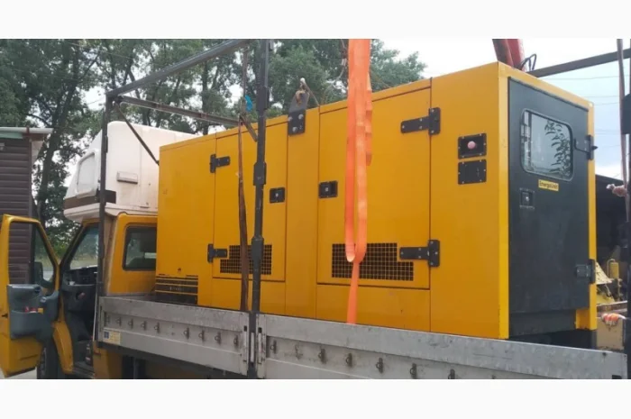 Аренда генератора на дизельном топливе 100 кВт SDMO- фото № 4