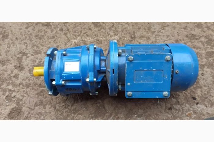 Моторедуктора Motovario, 4шт- фото № 4