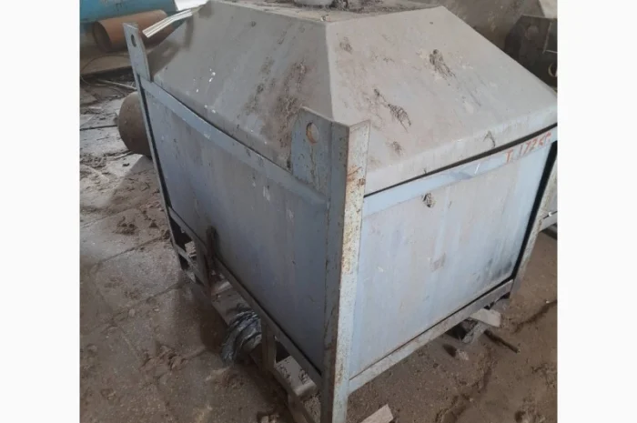 Продам БАК нержавейка пищевая около 0, 35м3. Сврху крышка, внизу кран для слива- фото № 1