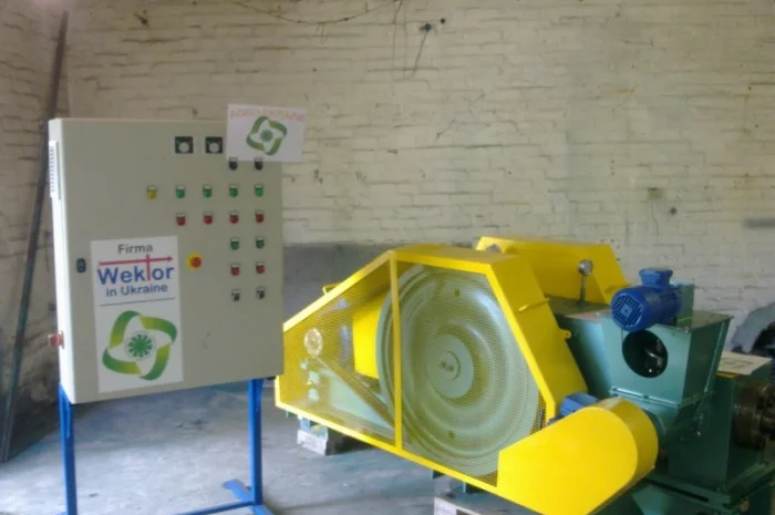 Пресс для изготовления топливных брикетов Вектор БТ60- фото № 1