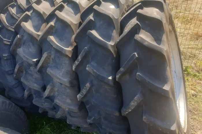 Колесо Goodyear DT800 320/85R34, диск GKN 10x34- фото № 2