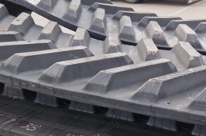 Гумові гусениці 635x178x38N для комбайнів Claas- фото № 1