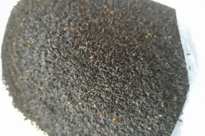 Продукт життєдіяльності личинок воскової молі- фото № 3