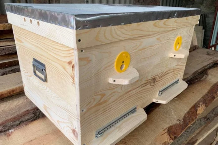 Улей-лежак на 20 рамок «под ключ» для стационарной пасеки- фото № 2
