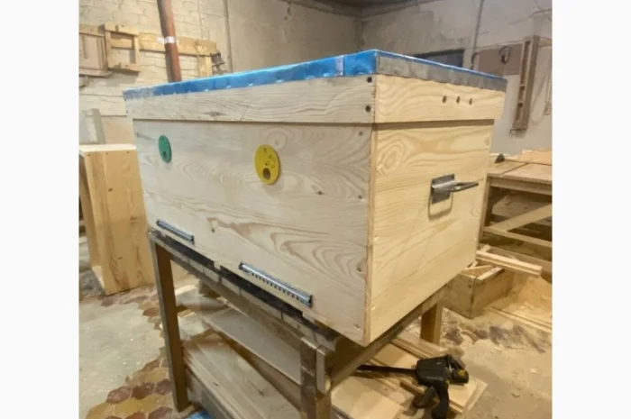 Улей-лежак на 24 рамки «под ключ» – готовый к работе- фото № 3