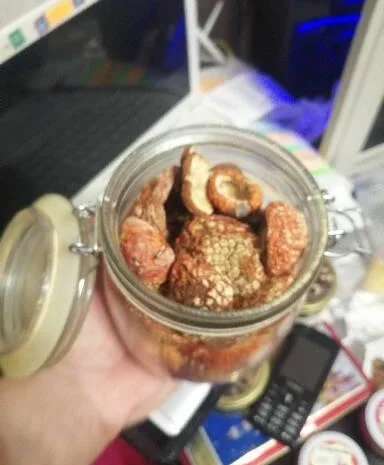 Мухоморы красные и пантерные микродозинг, шляпки, ножки- фото № 9