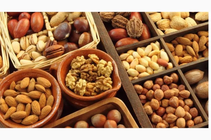 Орехи: бразильский, макадамия, фундук, пекан миндаль, кешью, фисташки, Ассортимент орехов- фото № 1