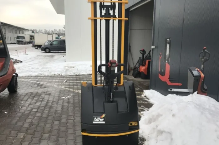 Штабелер электрический поводковый LIFTER 1, 2т 3, 5м- фото № 6