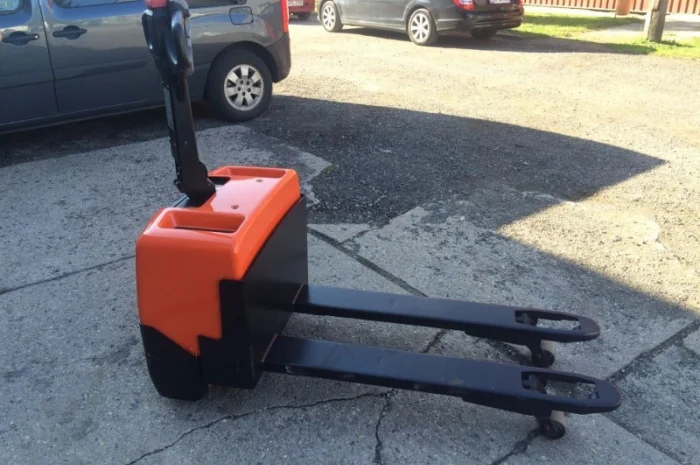 Электротележка Toyota BT Lwe 130 1.3т 2011р вага тележки 200 кг- фото № 5