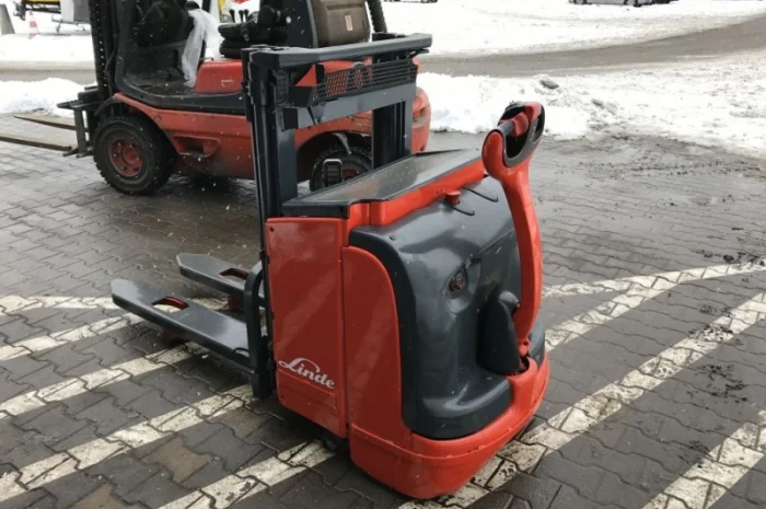 Штабелер електричний LINDE L14 1, 4т 1.5м-висота підйому- фото № 5