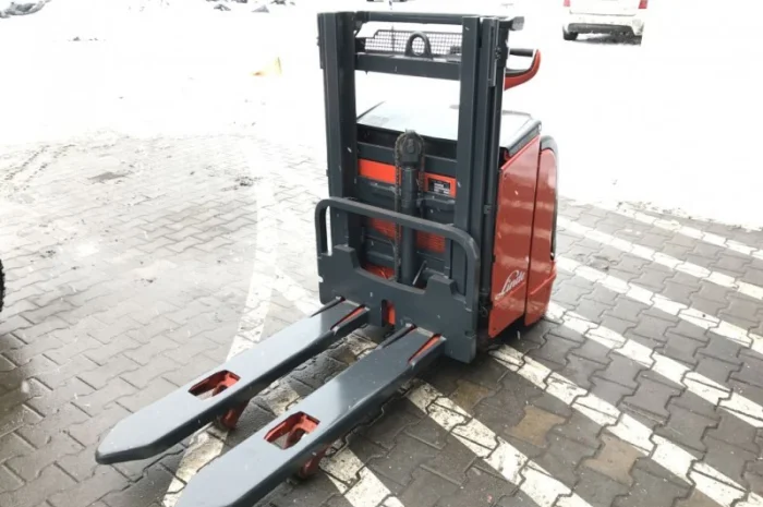 Штабелер електричний LINDE L14 1, 4т 1.5м-висота підйому- фото № 6