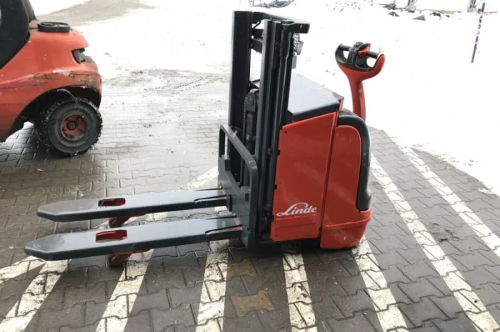 Штабелер електричний LINDE L14 1, 4т 1.5м-висота підйому- фото № 8