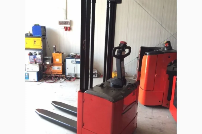 Штабелер электрический MANITOU 1, 3т 3, 3м-висота подй- фото № 4