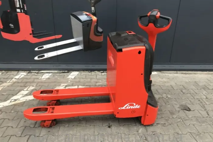 Электротележка LINDE T 16 2010р вантажопідйомність1600- фото № 2