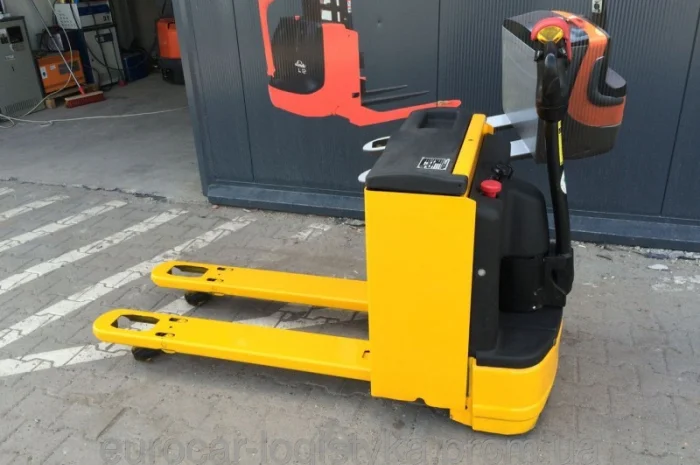 Самоходная электрическая тележка KOMATSU 1800кг- фото № 4