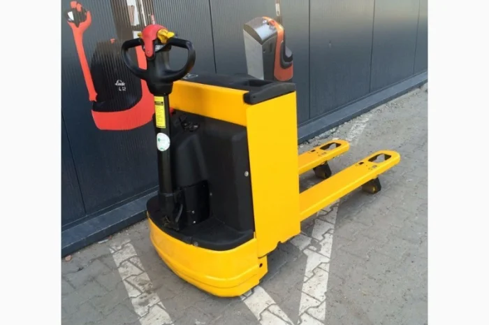 Самоходная электрическая тележка KOMATSU 1800кг- фото № 5