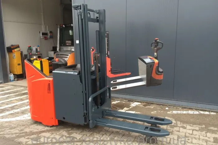 Штабелер LINDE L 12 HP 1, 2т 2.9м 2009р- фото № 1