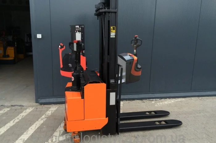 Штабелер електричний TOYOTA BT 1, 25т 4, 5м-висота підйо- фото № 3