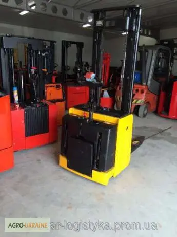 Электрический штабелер HYSTER S 1.2 1, 25т 3, 8м-высота подъема- фото № 5