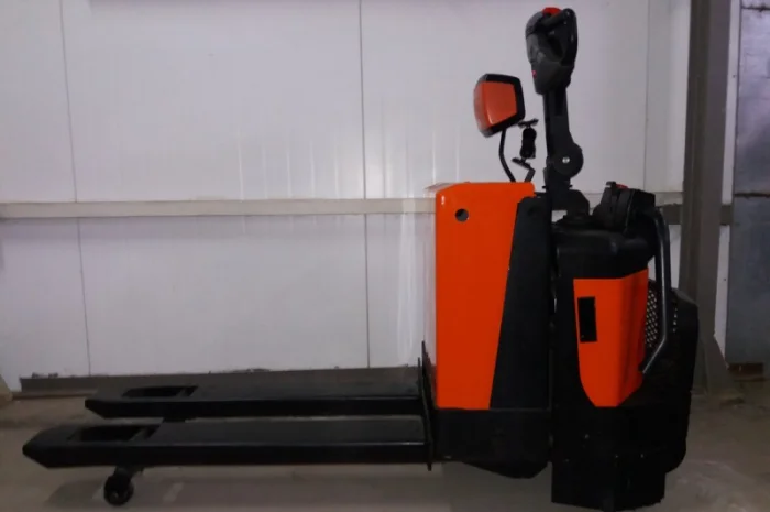 Электротележка TOYOTA BT LPE 200/8 2т 2010 с весами- фото № 5