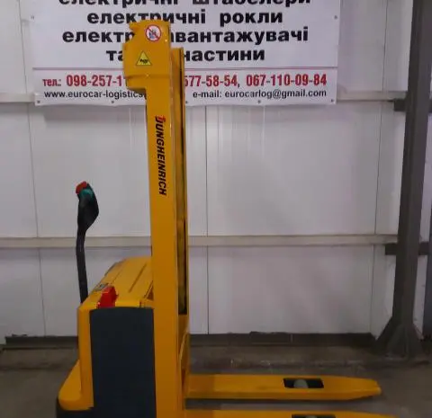 Штабелер электрический поводковый JUNGHEINRICH EJC 110 1, 0т 3.2м- фото № 4
