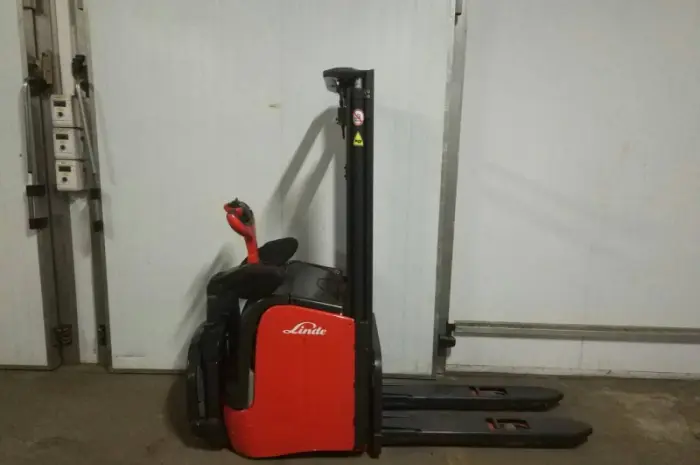 Штабелер электрический самоходный LINDE L 16 AP 1.6t 3.0m- фото № 5