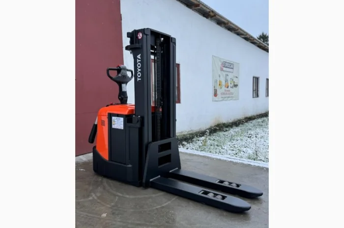 Навантажувач Електро Штабелер 1138 Toyota BT SPE 160 1, 6t 3.76cm- фото № 3