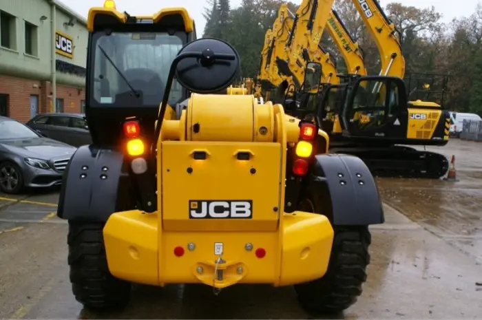 Телескопічний погрузчик JCB 540-140 2018 року- фото № 2