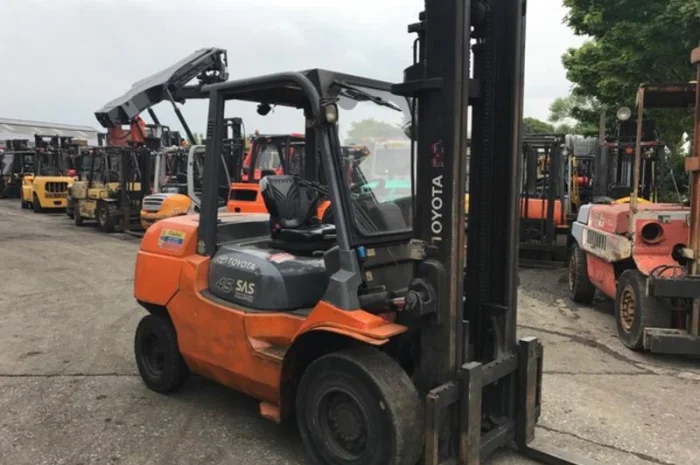 Вилочный погрузчик Toyota 42-7FD40- фото № 3