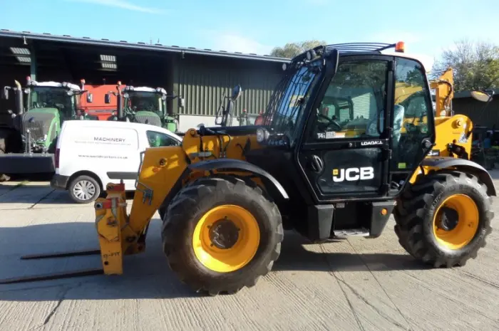Телескопический погрузчик JCB 535-95 2015 года- фото № 1