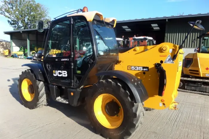 Телескопический погрузчик JCB 535-95 2015 года- фото № 5