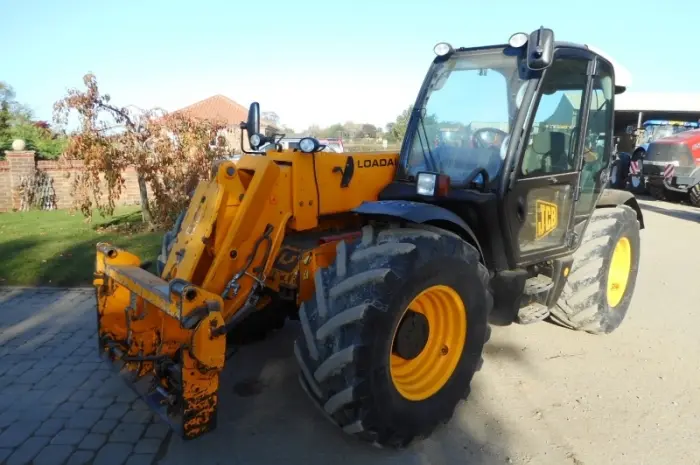 Телескопический погрузчик JCB 541-70 AGRI XTRA- фото № 1