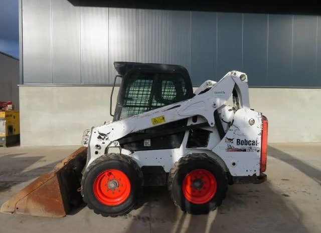 Мини-погрузчик Bobcat S 570- фото № 5