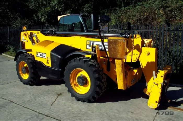 Купить Телескопический погрузчик JCB 540-170- фото № 8